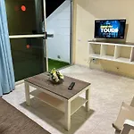 Anau- - Yumbo Apartment