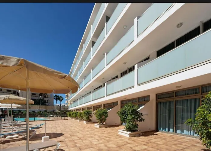 Anau- - Yumbo * Playa del Ingles (Gran Canaria)