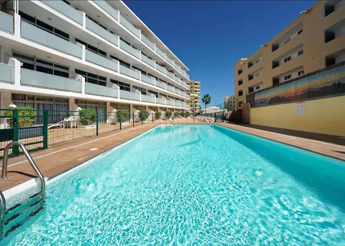 Anau- - Yumbo Playa del Ingles (Gran Canaria)